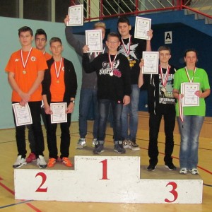 Podium drużynowe - junior młodszy