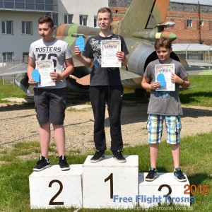 Podium F1H junior młodszy. 2. Michał Wszołek, 1. Maciej Trygar, 3. Kamil Gawlik