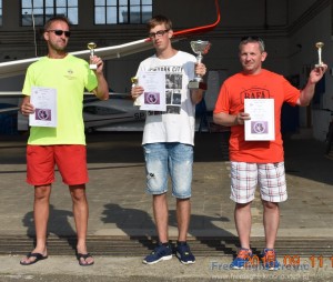 Podium w klasie F1H junior+senior: 2. Henryk Krupa, 1. Filip Badylak, 3. Leszek Kryszczuk