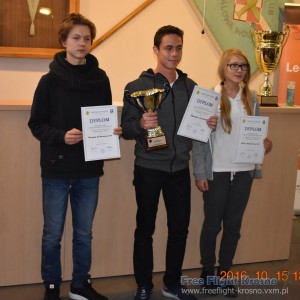 Podium Pucharu Polski F1B - junior: 2. Kacper Łukaszewicz, 1. Dawid Lipski, 3. Zofia Zdancewicz