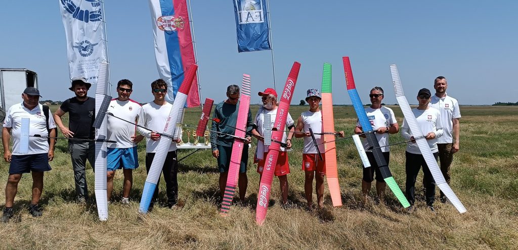 Zdjęcie reprezentacji Polski (i nie tylko) na zawodach w Serbi