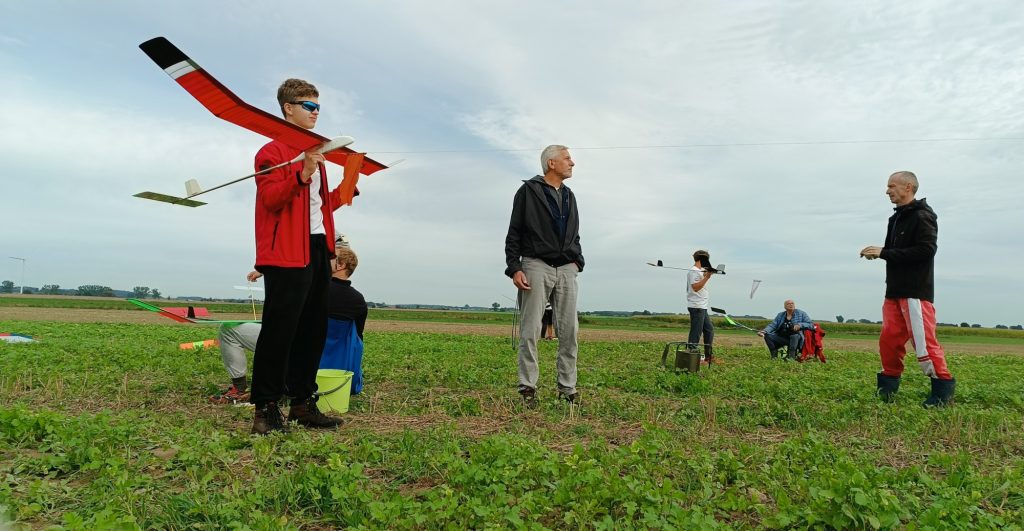 Mikołaj Gołubowski na starcie F1A